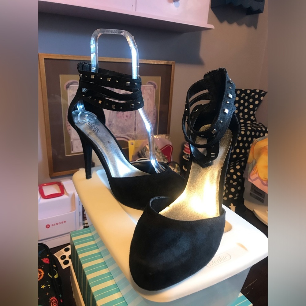 City Streets Stud Ankle Strap Heels Dress Shoes Black